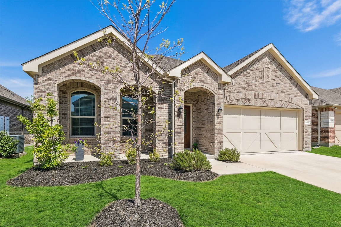 6201 Hightower Street Aubrey TX 76227