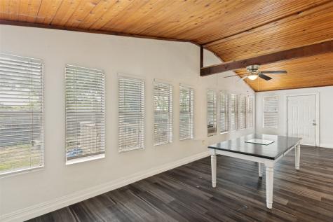 1904 Old Kirk Road Bedford TX 76022