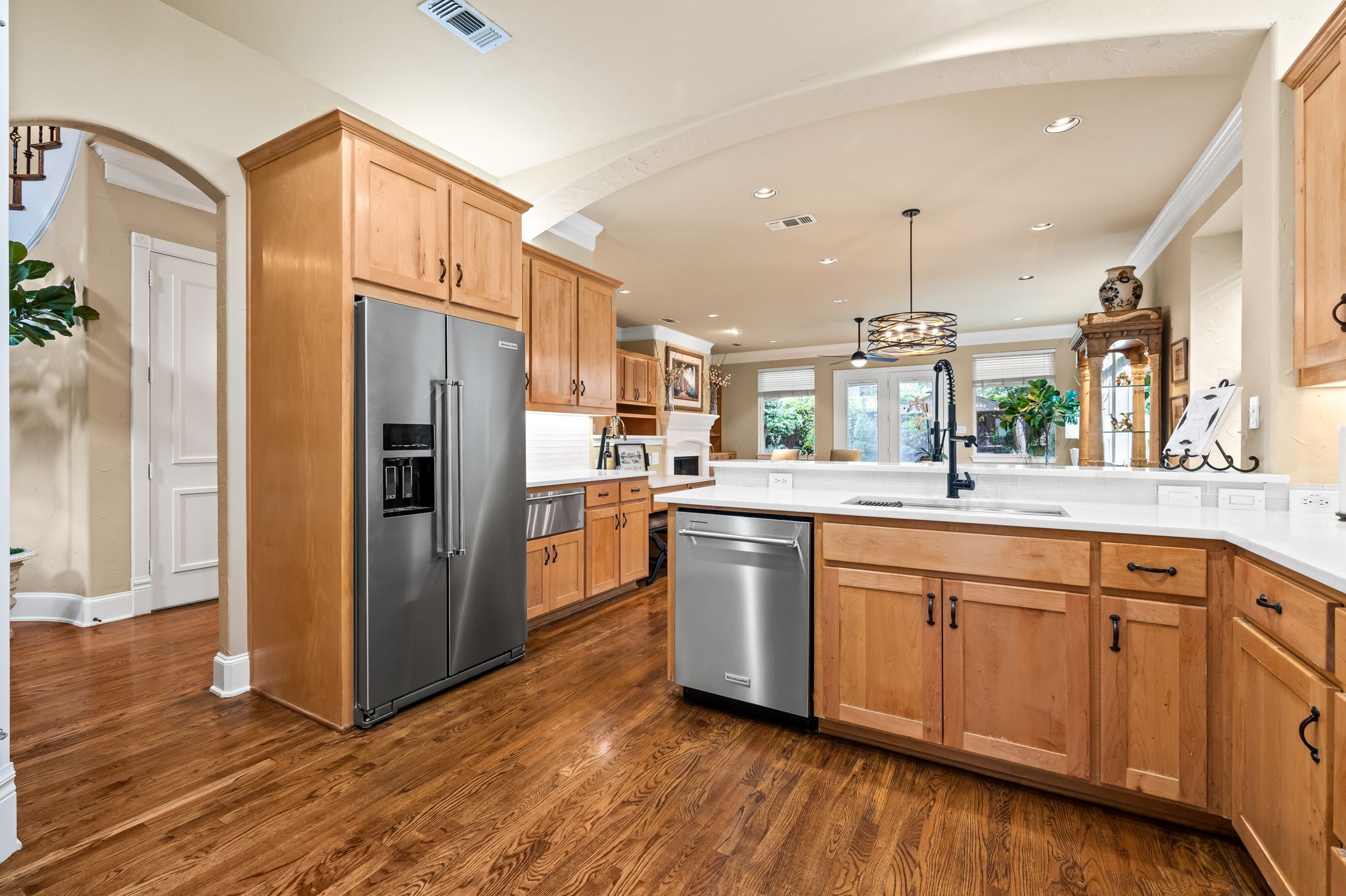 6139 Belmont Avenue Dallas TX 75214