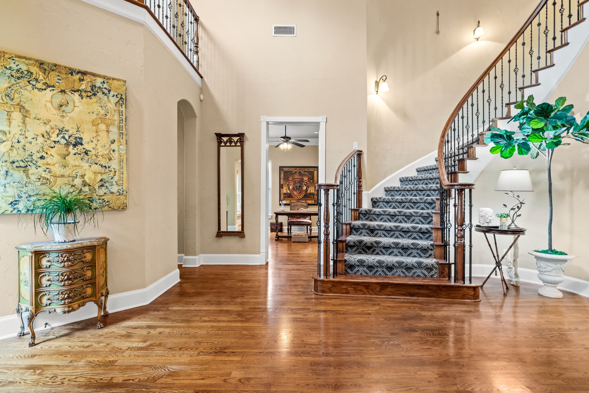 6139 Belmont Avenue Dallas TX 75214