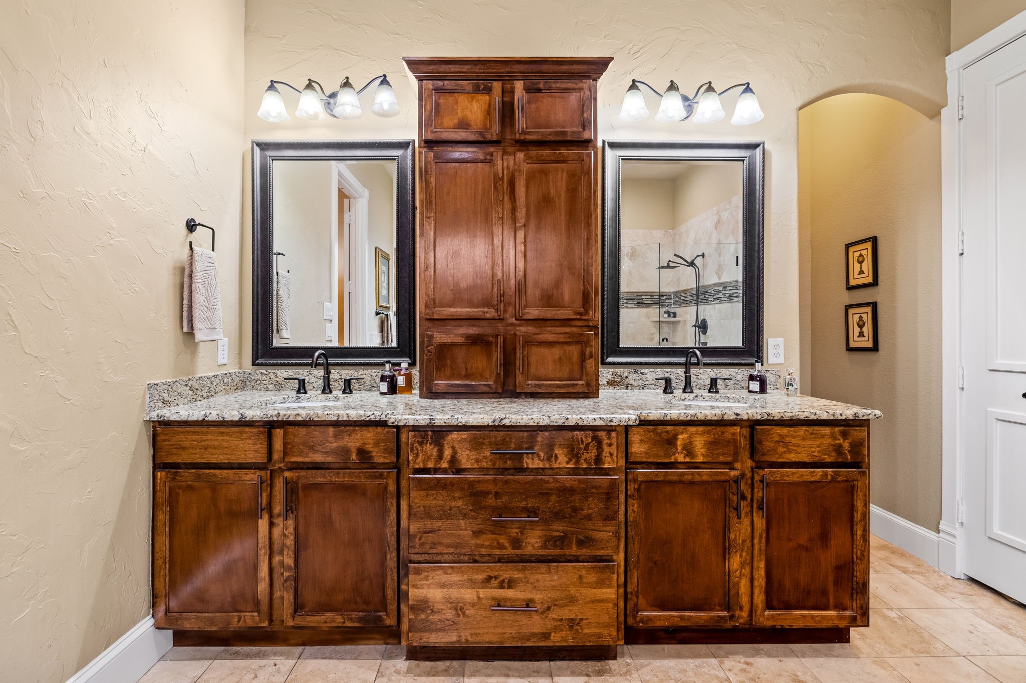6139 Belmont Avenue Dallas TX 75214
