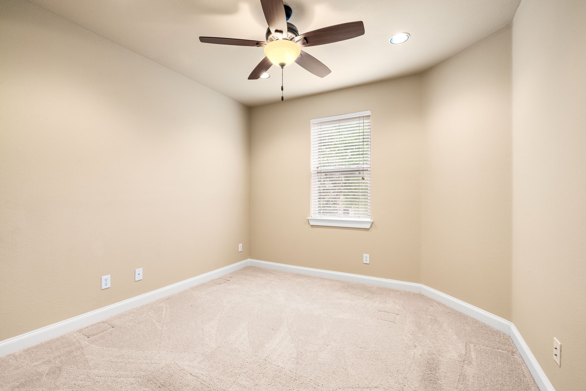 6139 Belmont Avenue Dallas TX 75214