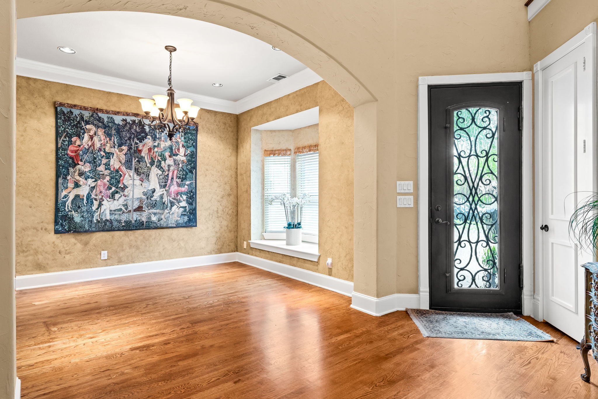 6139 Belmont Avenue Dallas TX 75214