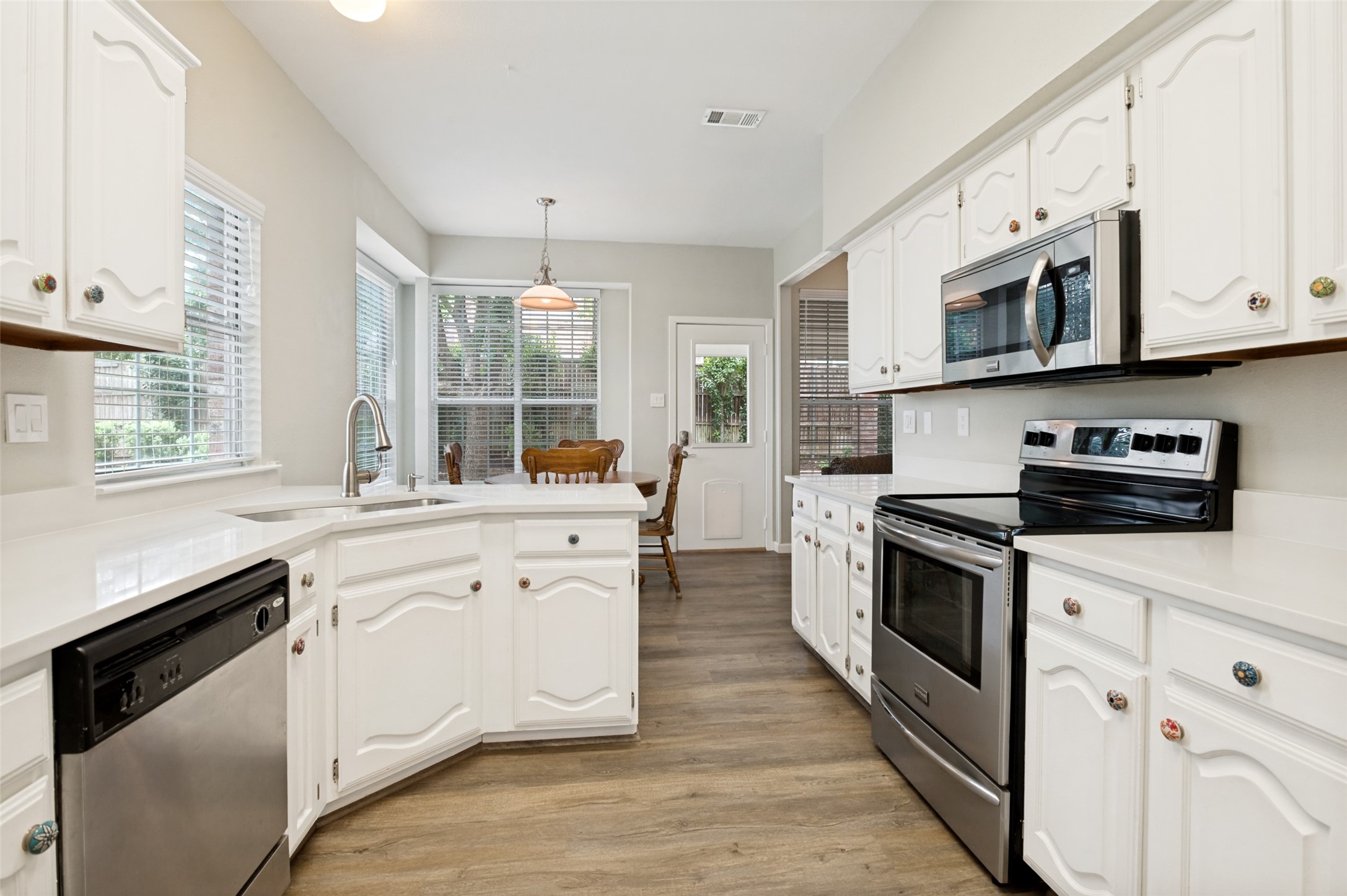 2158 Willowood Drive Grapevine TX 76051