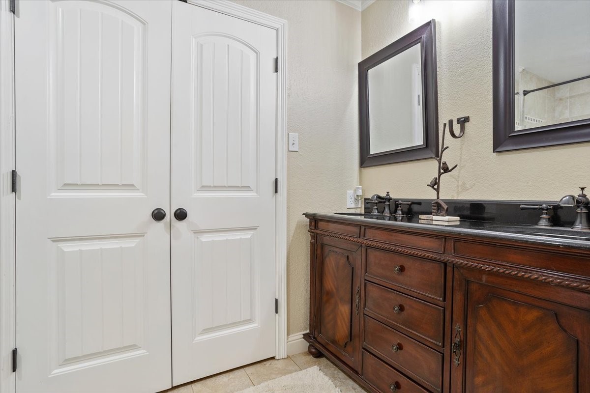 175 Glenwood Drive Denison TX 75020