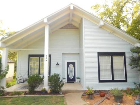 103 S French Avenue Denison TX 75020