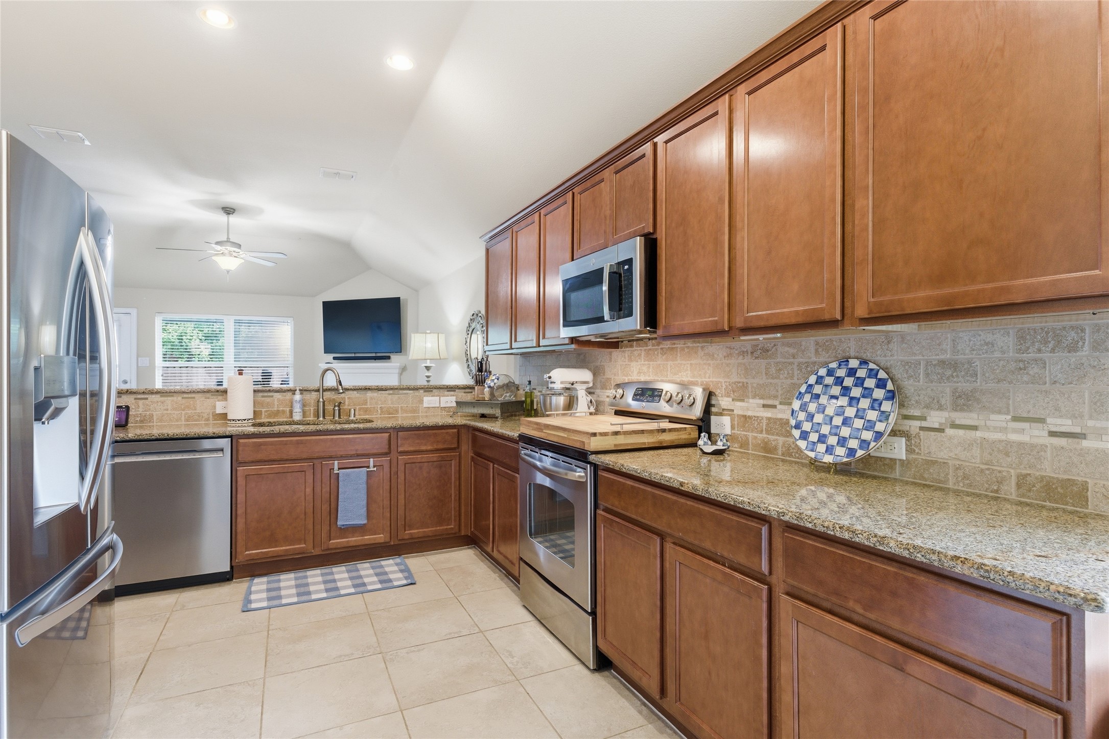 800 Silverthorne Drive Burleson TX 76028