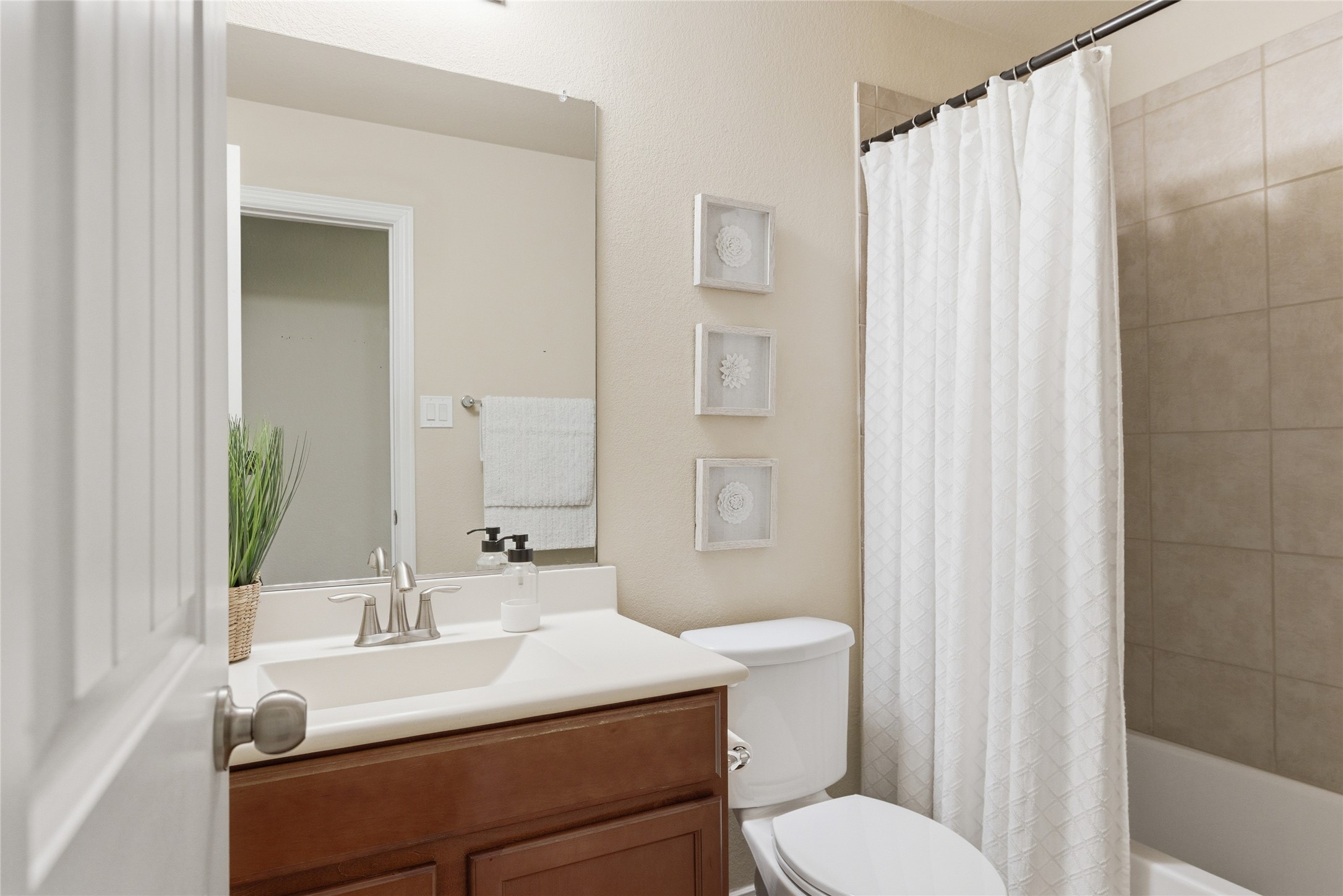 800 Silverthorne Drive Burleson TX 76028