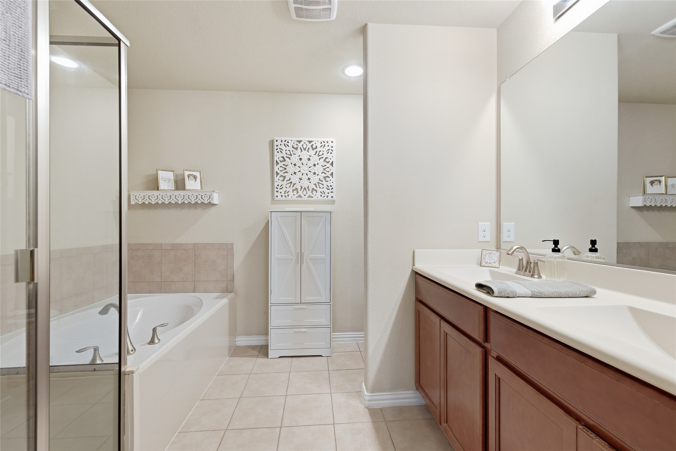 800 Silverthorne Drive Burleson TX 76028