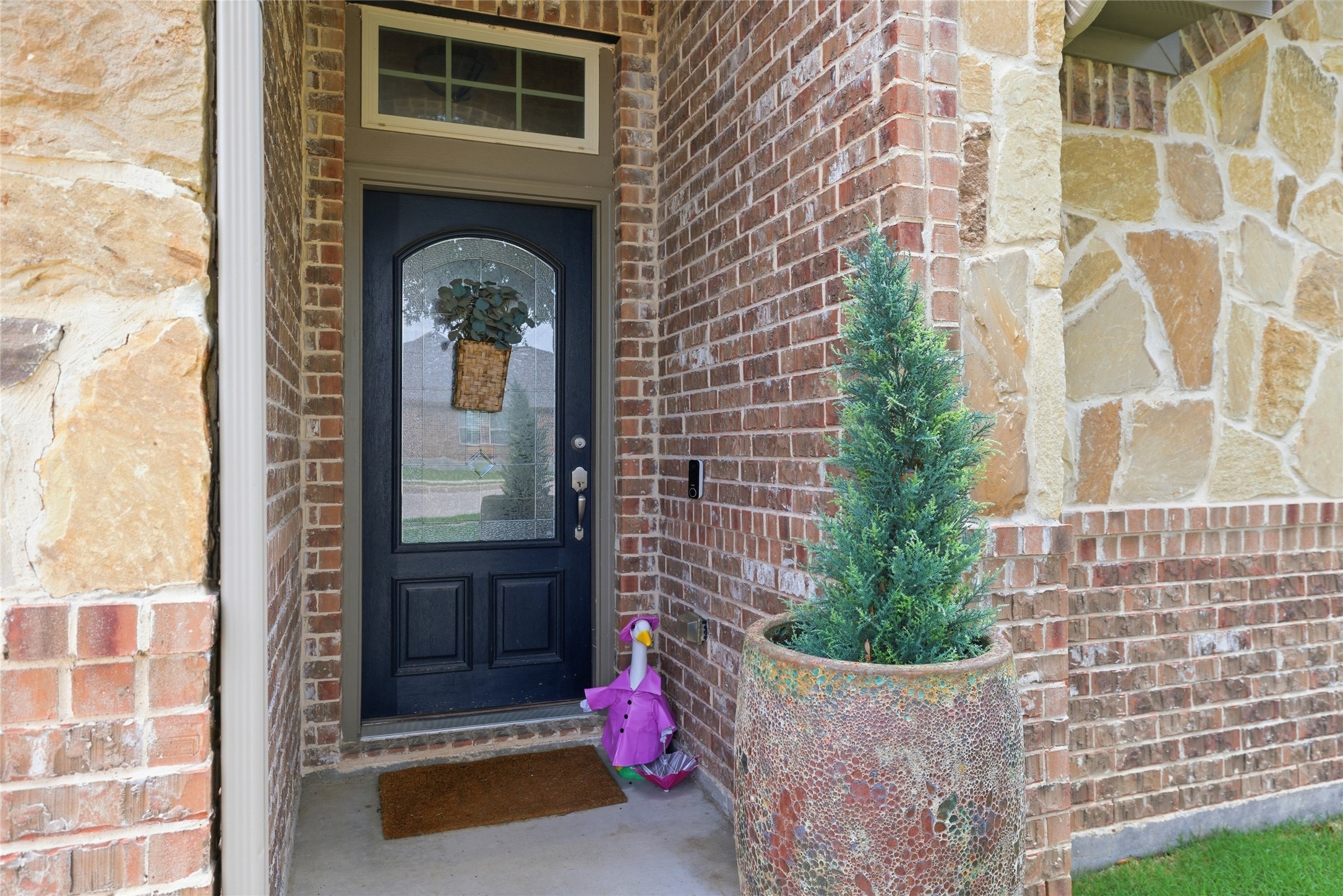 800 Silverthorne Drive Burleson TX 76028