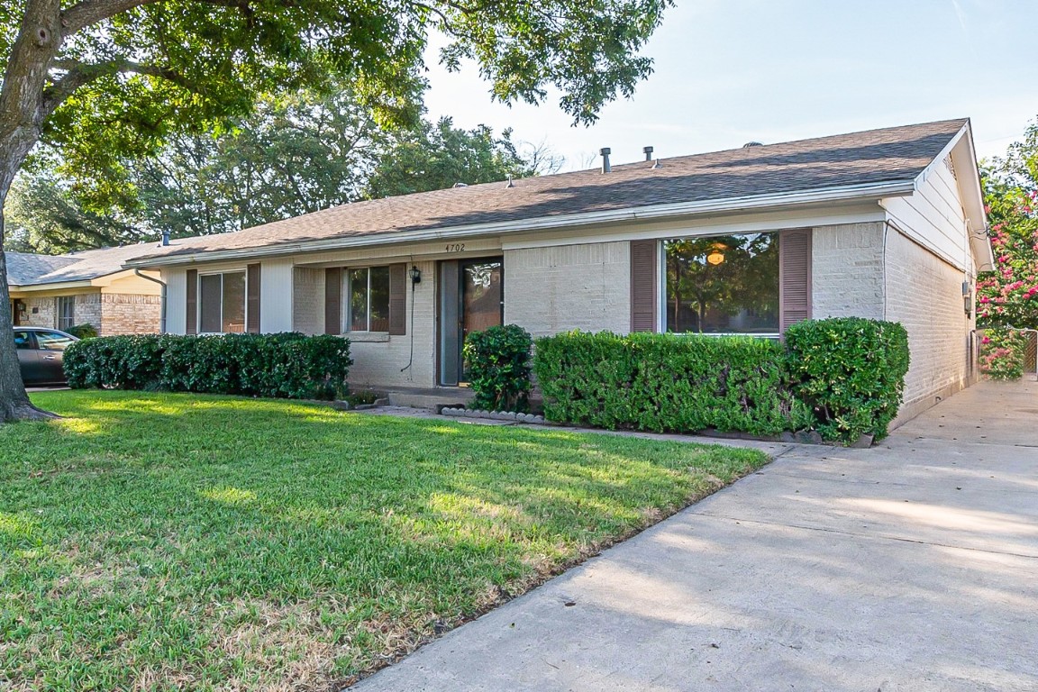 4702 Colgate Lane Garland TX 75042