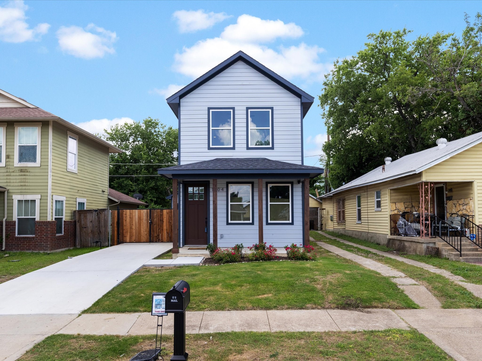 1104 E Annie Street Fort Worth TX 76104