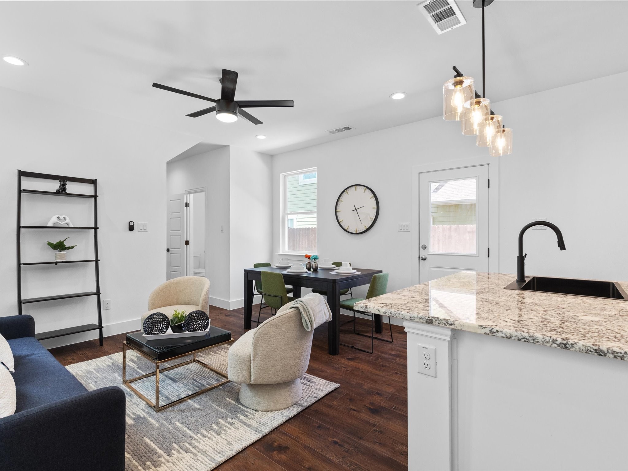 1104 E Annie Street Fort Worth TX 76104
