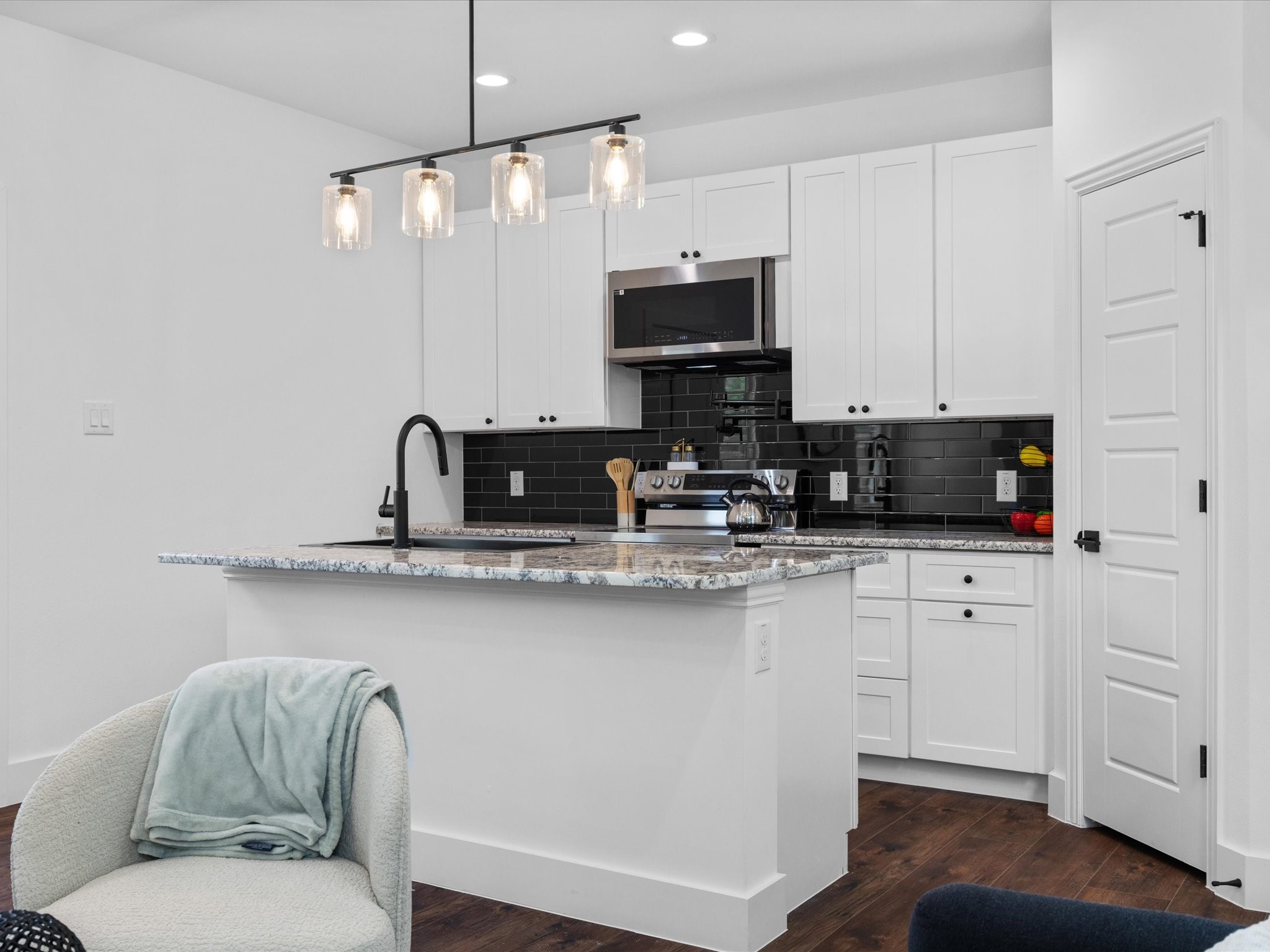 1104 E Annie Street Fort Worth TX 76104