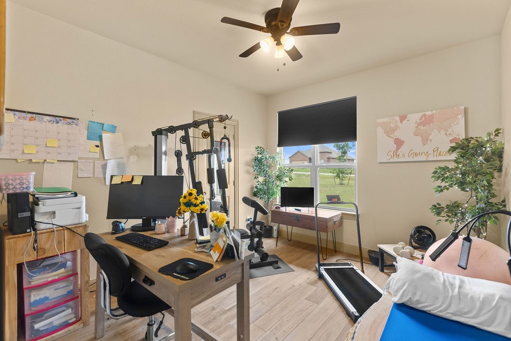 300 Delatorre Street Trenton TX 75490