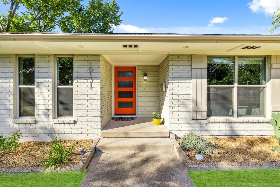 10171 Estate Lane Dallas TX 75238
