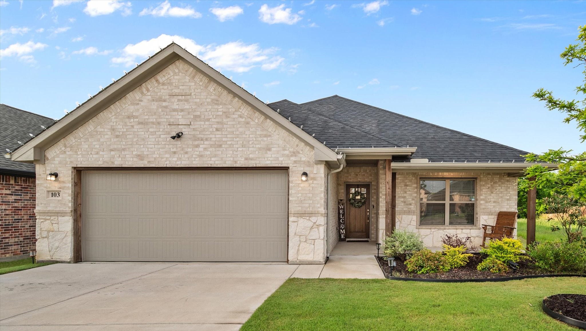 103 Randal Row Corsicana TX 75110