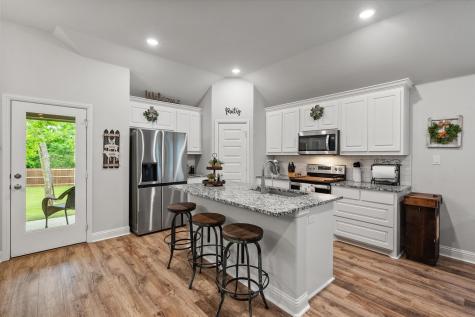 103 Randal Row Corsicana TX 75110