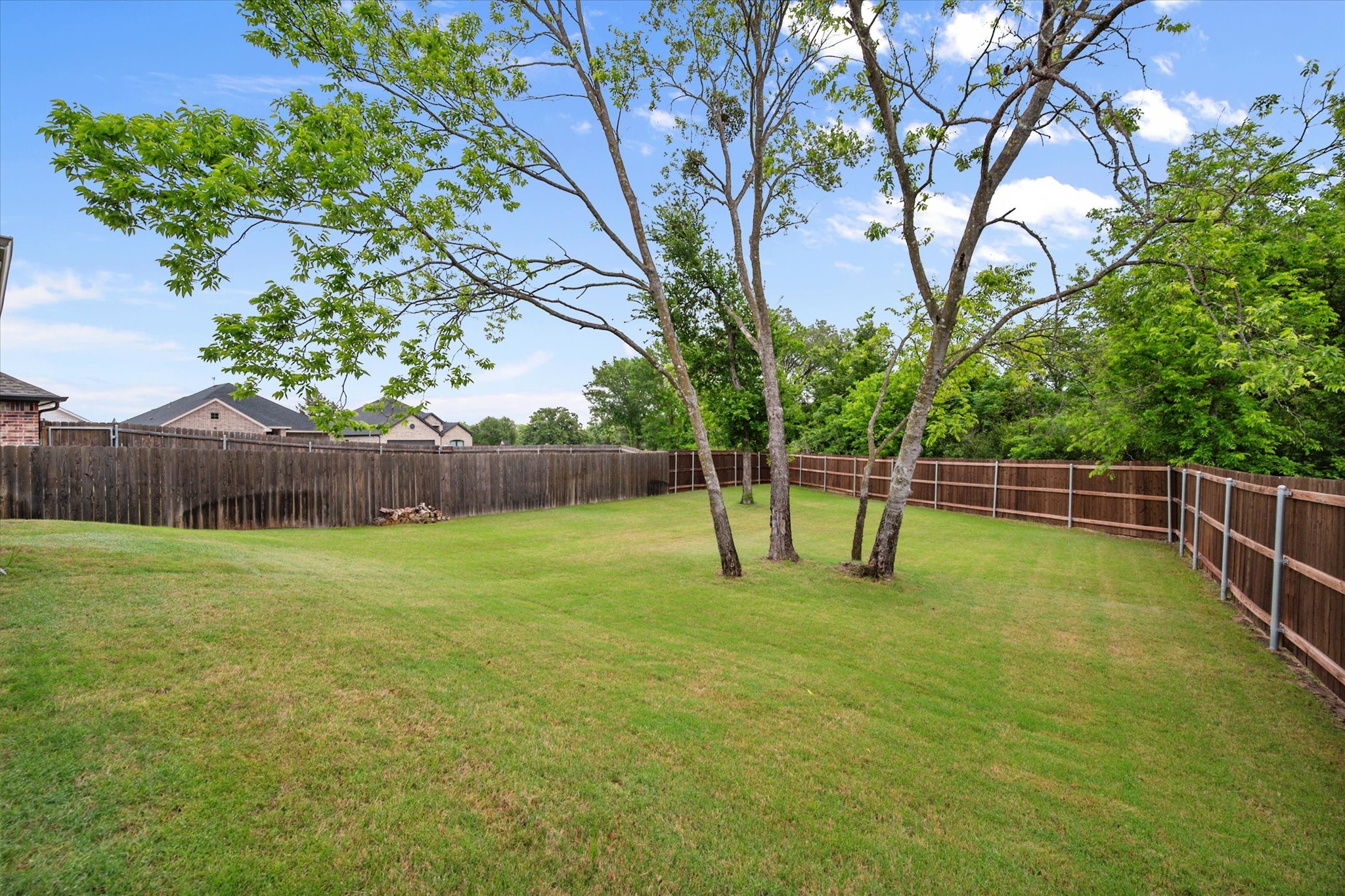 103 Randal Row Corsicana TX 75110