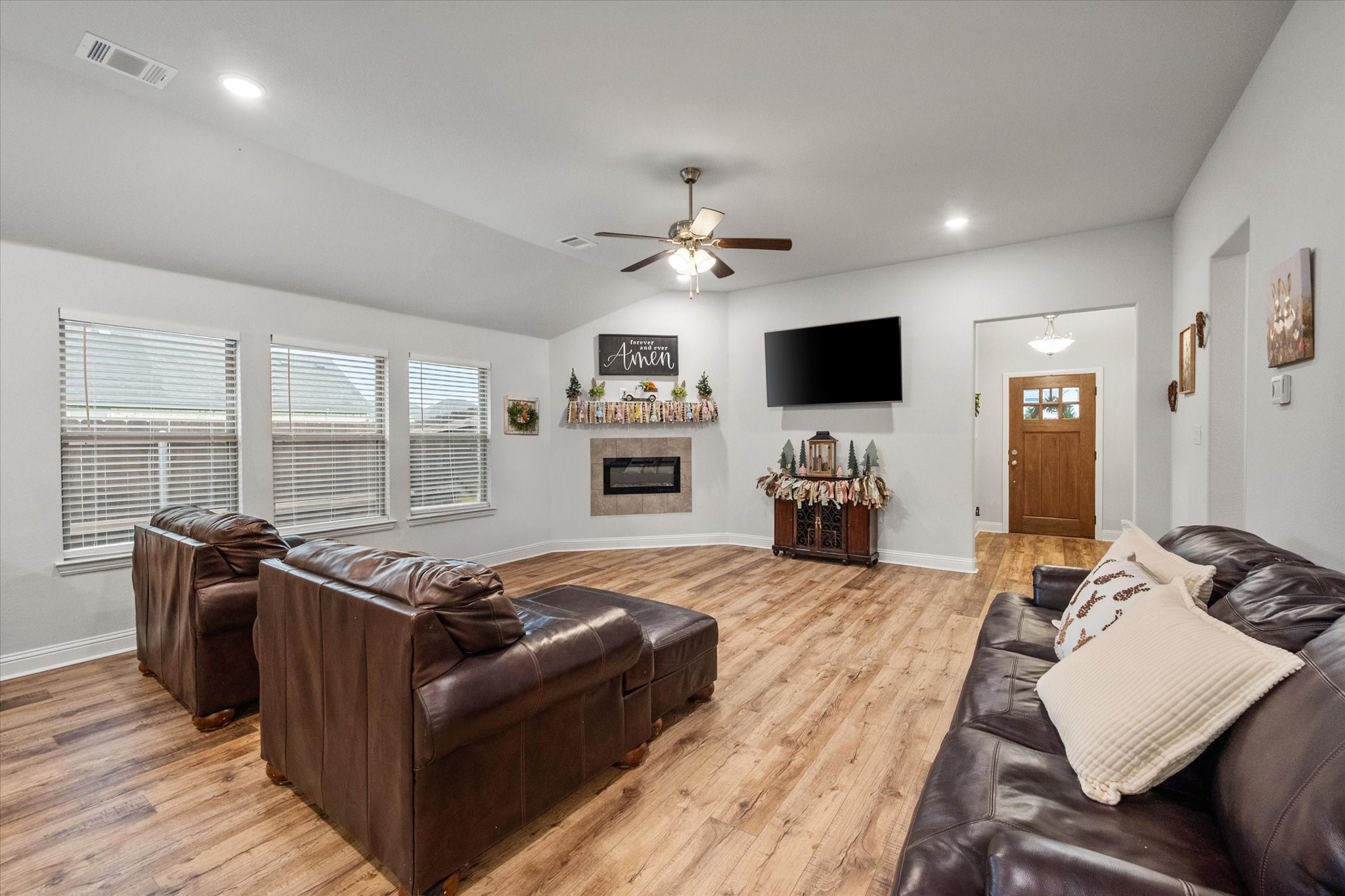 103 Randal Row Corsicana TX 75110