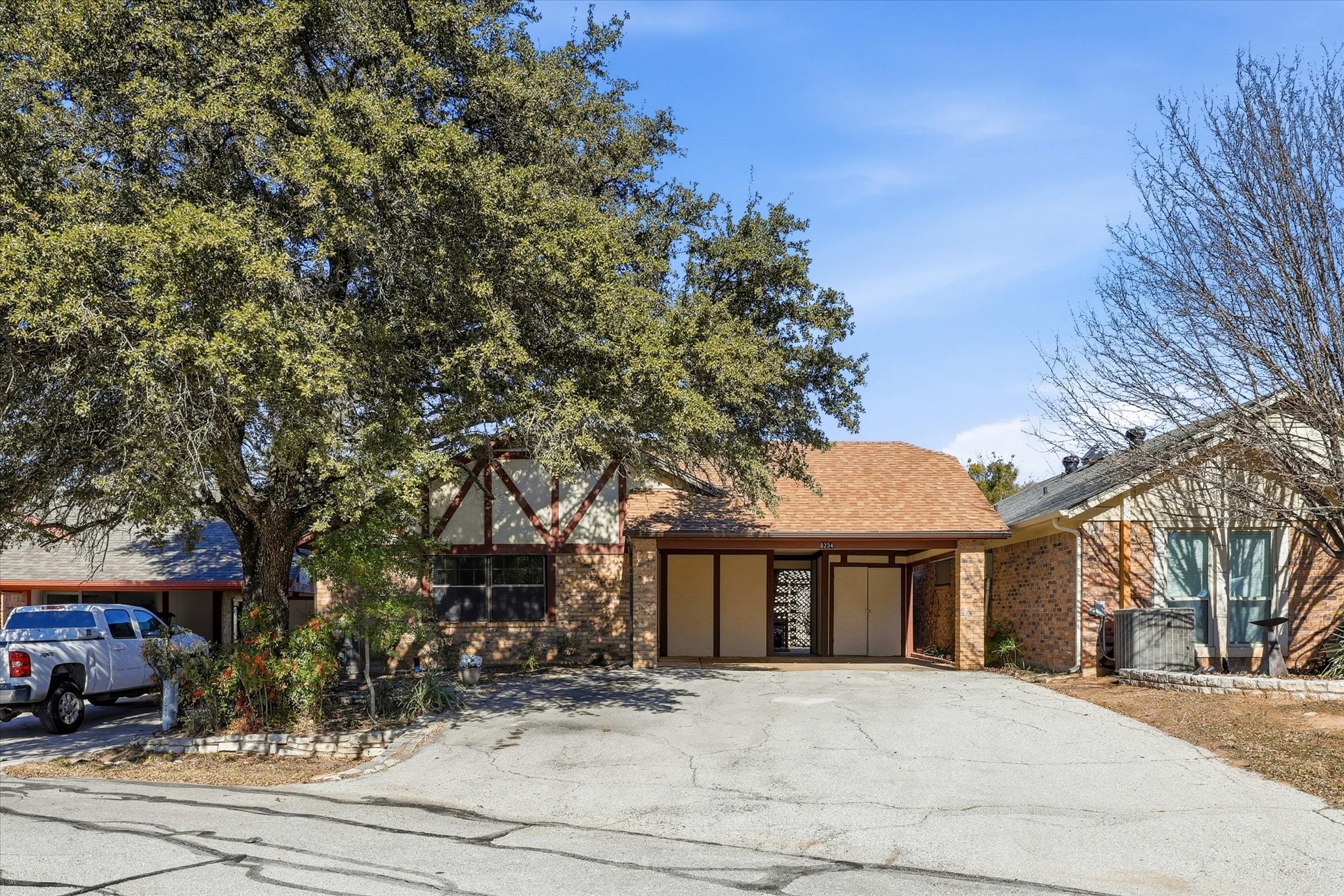 6234 Tezcuco Court Granbury TX 76049