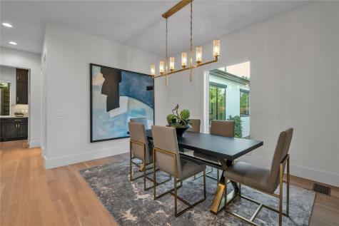 419 W Colorado Boulevard Dallas TX 75208