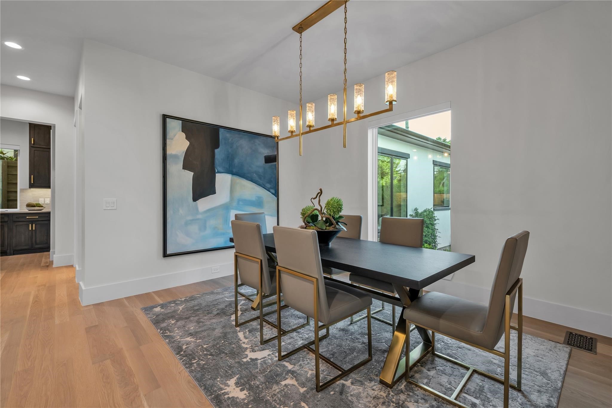 419 W Colorado Boulevard Dallas TX 75208