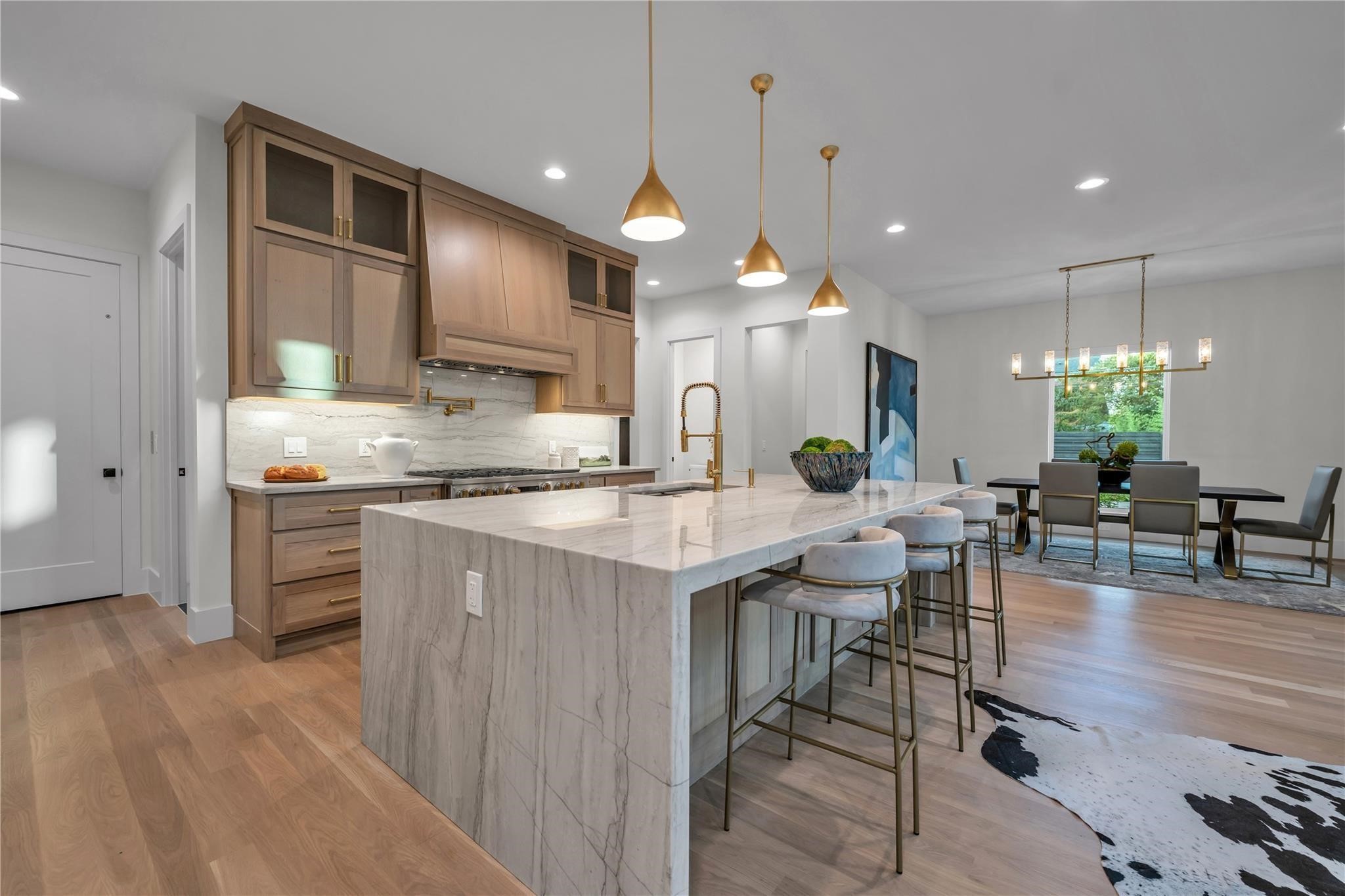 419 W Colorado Boulevard Dallas TX 75208