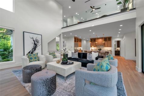419 W Colorado Boulevard Dallas TX 75208