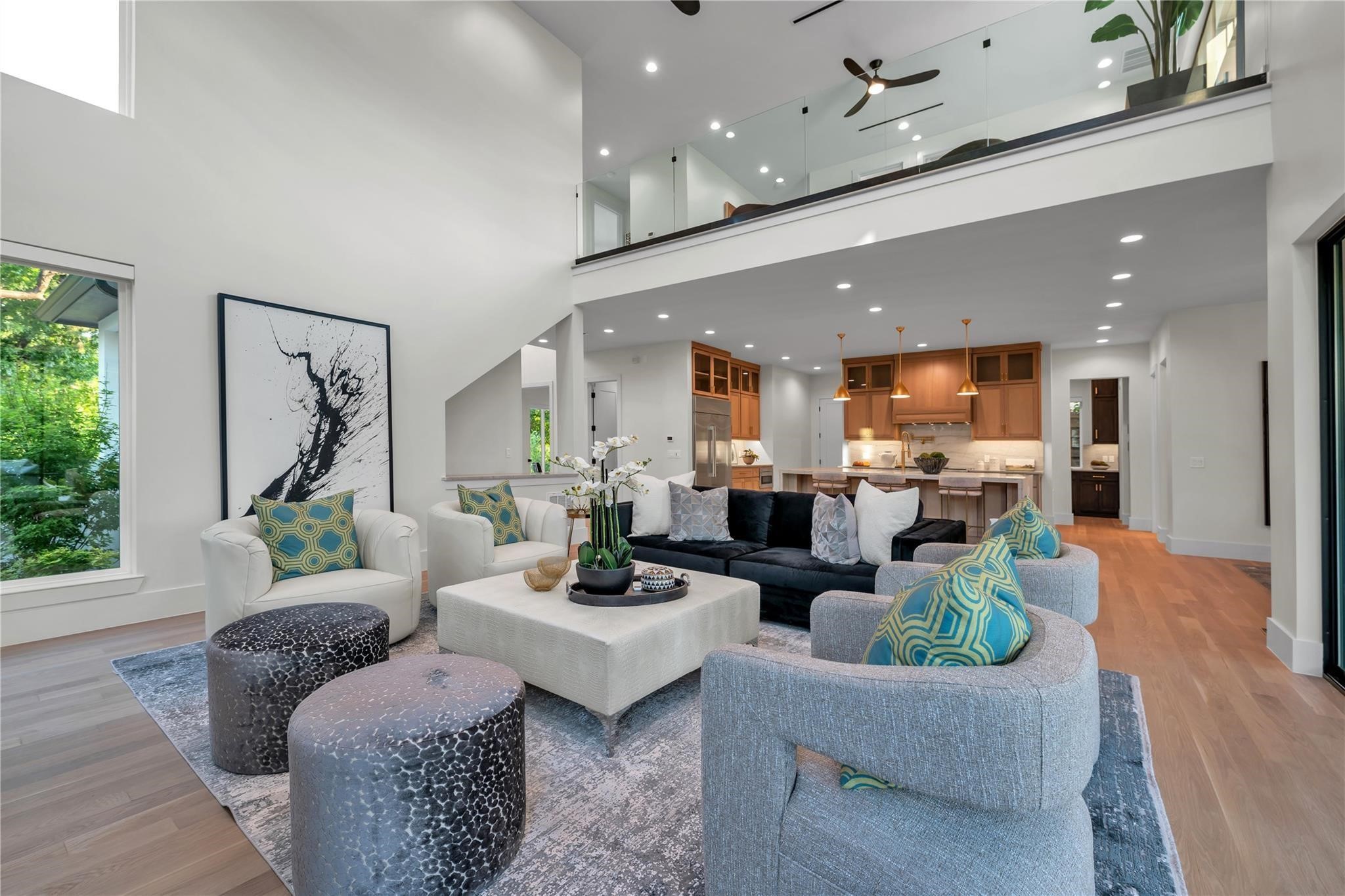 419 W Colorado Boulevard Dallas TX 75208