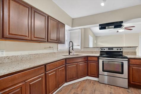 1102 Poindexter Avenue Cleburne TX 76033