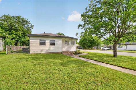 1102 Poindexter Avenue Cleburne TX 76033