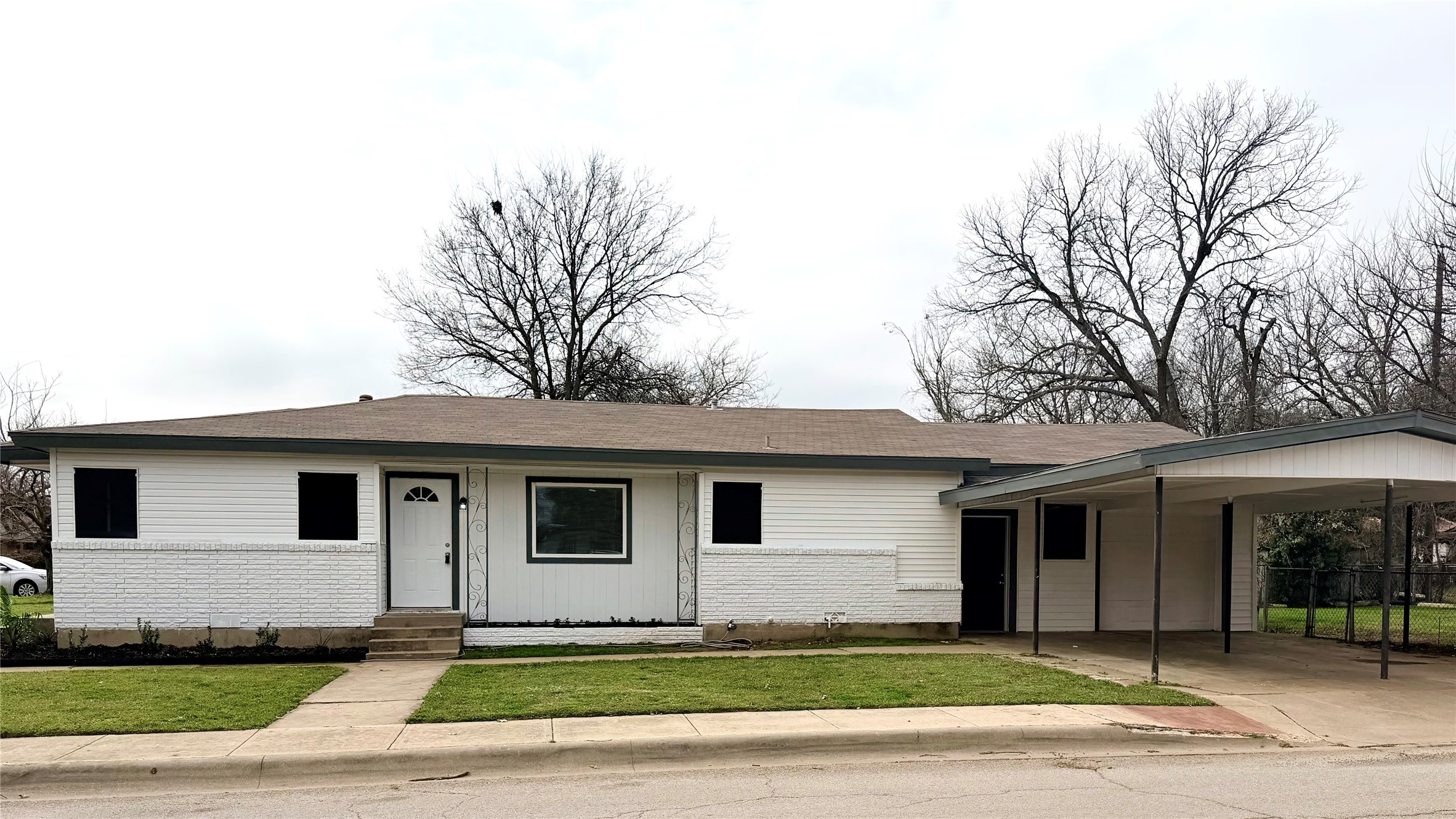 1102 Poindexter Avenue Cleburne TX 76033