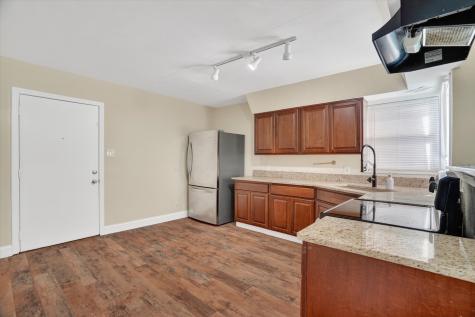 1102 Poindexter Avenue Cleburne TX 76033