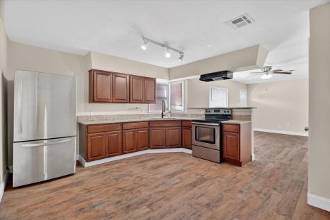 1102 Poindexter Avenue Cleburne TX 76033