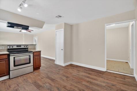 1102 Poindexter Avenue Cleburne TX 76033