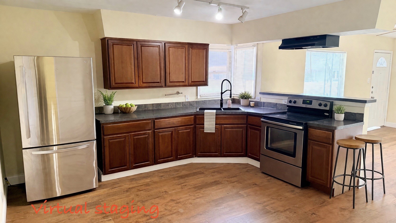 1102 Poindexter Avenue Cleburne TX 76033