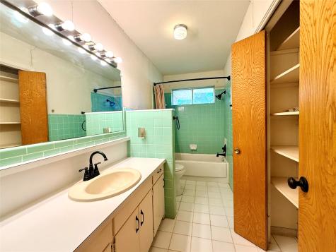 429 Agnes Avenue Marlin TX 76661