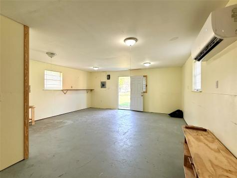 429 Agnes Avenue Marlin TX 76661