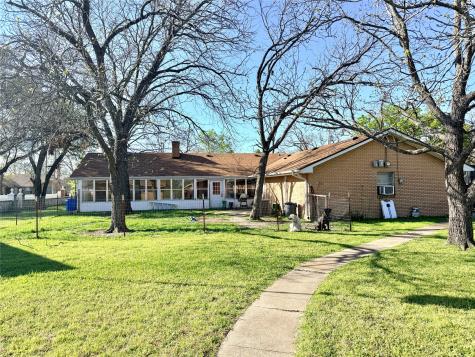 429 Agnes Avenue Marlin TX 76661