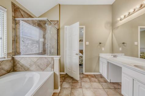 9909 Lamberton Terrace Fort Worth TX 76244