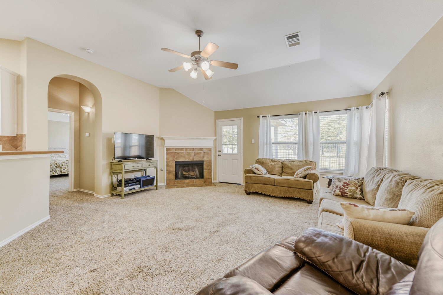 9909 Lamberton Terrace Fort Worth TX 76244