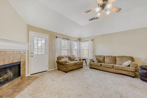 9909 Lamberton Terrace Fort Worth TX 76244