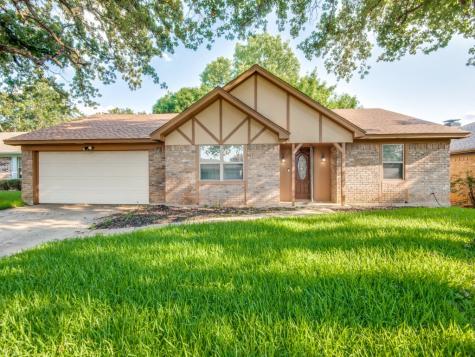 1628 Bedford Oaks Drive Bedford TX 76021