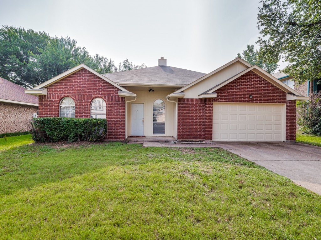4934 Garden Grove Road Grand Prairie TX 75052