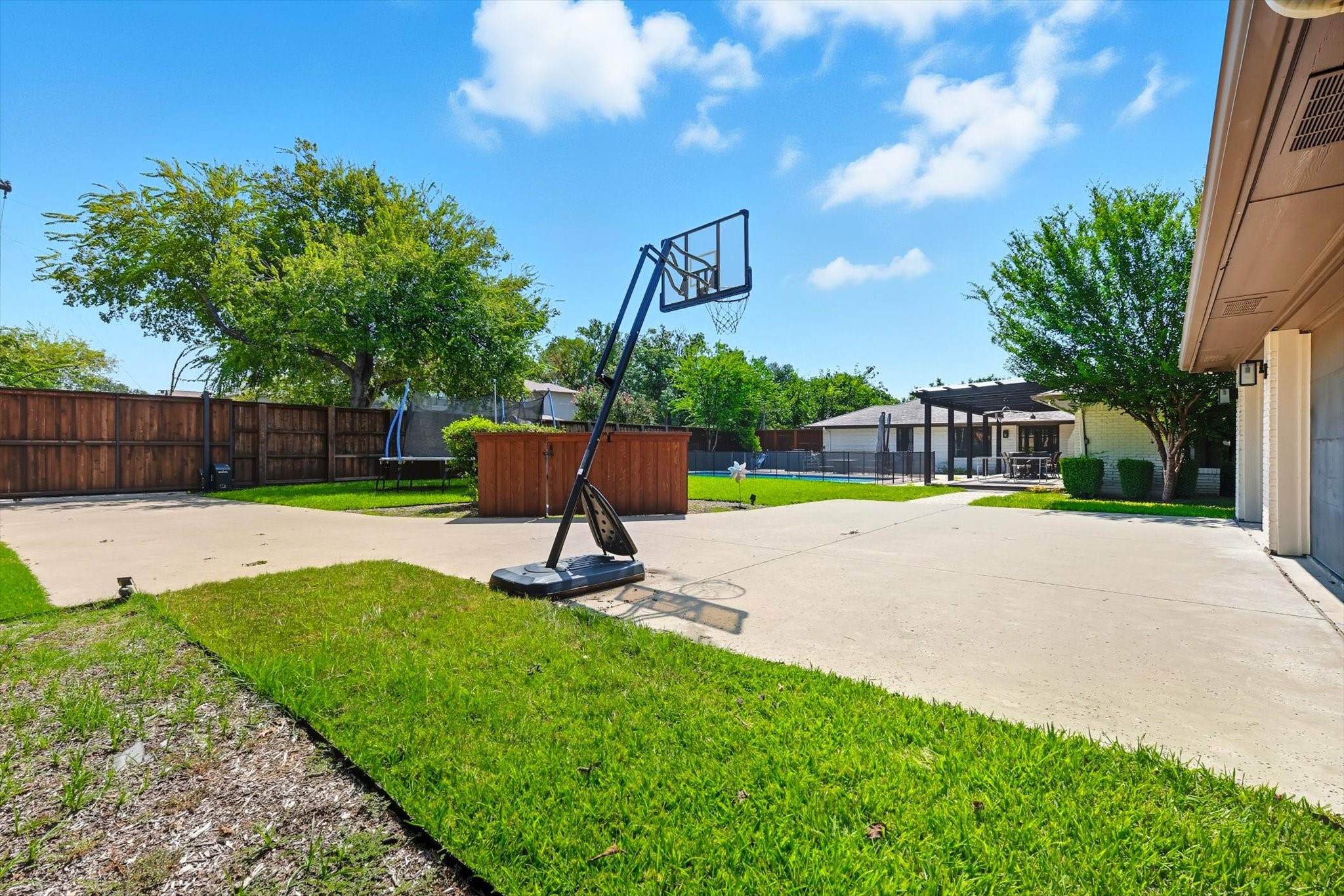 5857 Charlestown Drive Dallas TX 75230