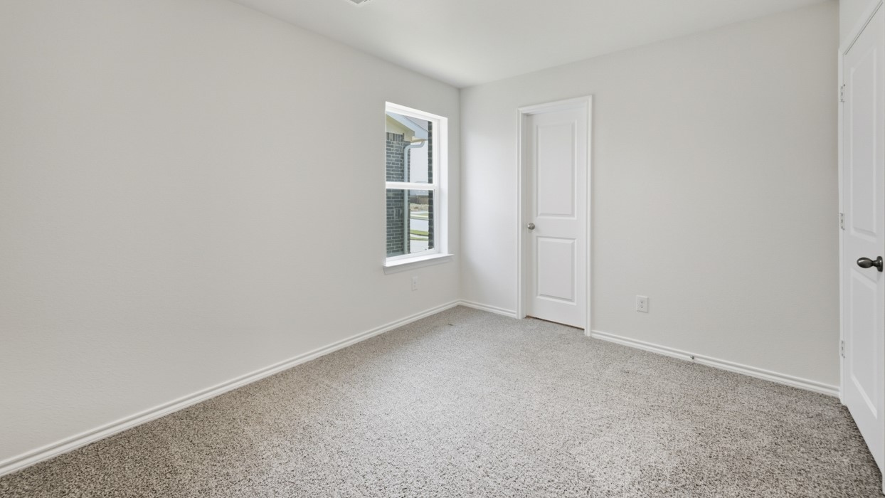 800 Barton Drive Ennis TX 75119