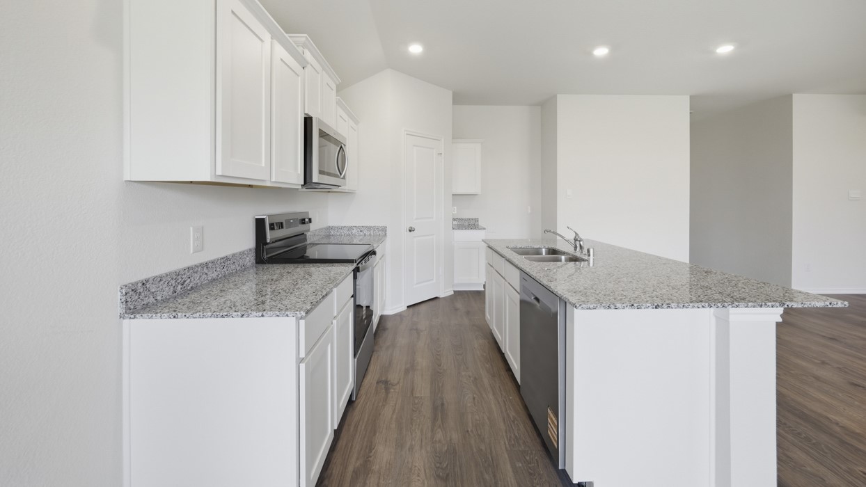800 Barton Drive Ennis TX 75119