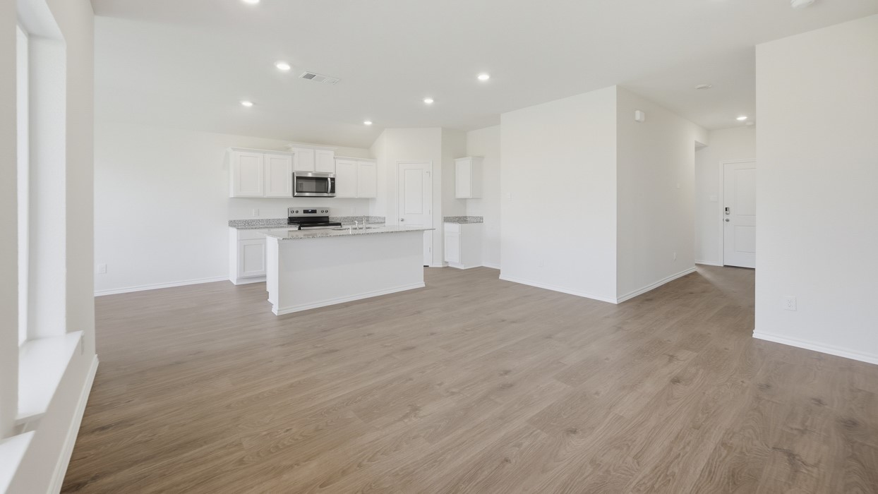 800 Barton Drive Ennis TX 75119