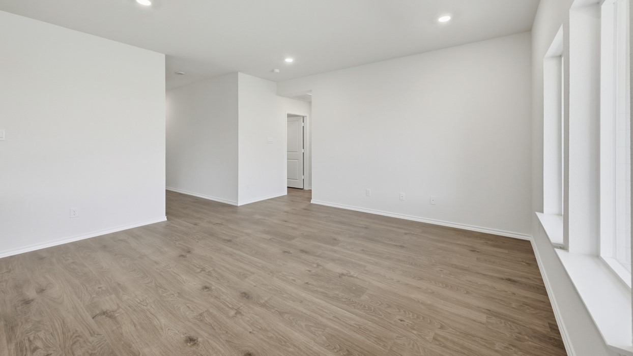 800 Barton Drive Ennis TX 75119
